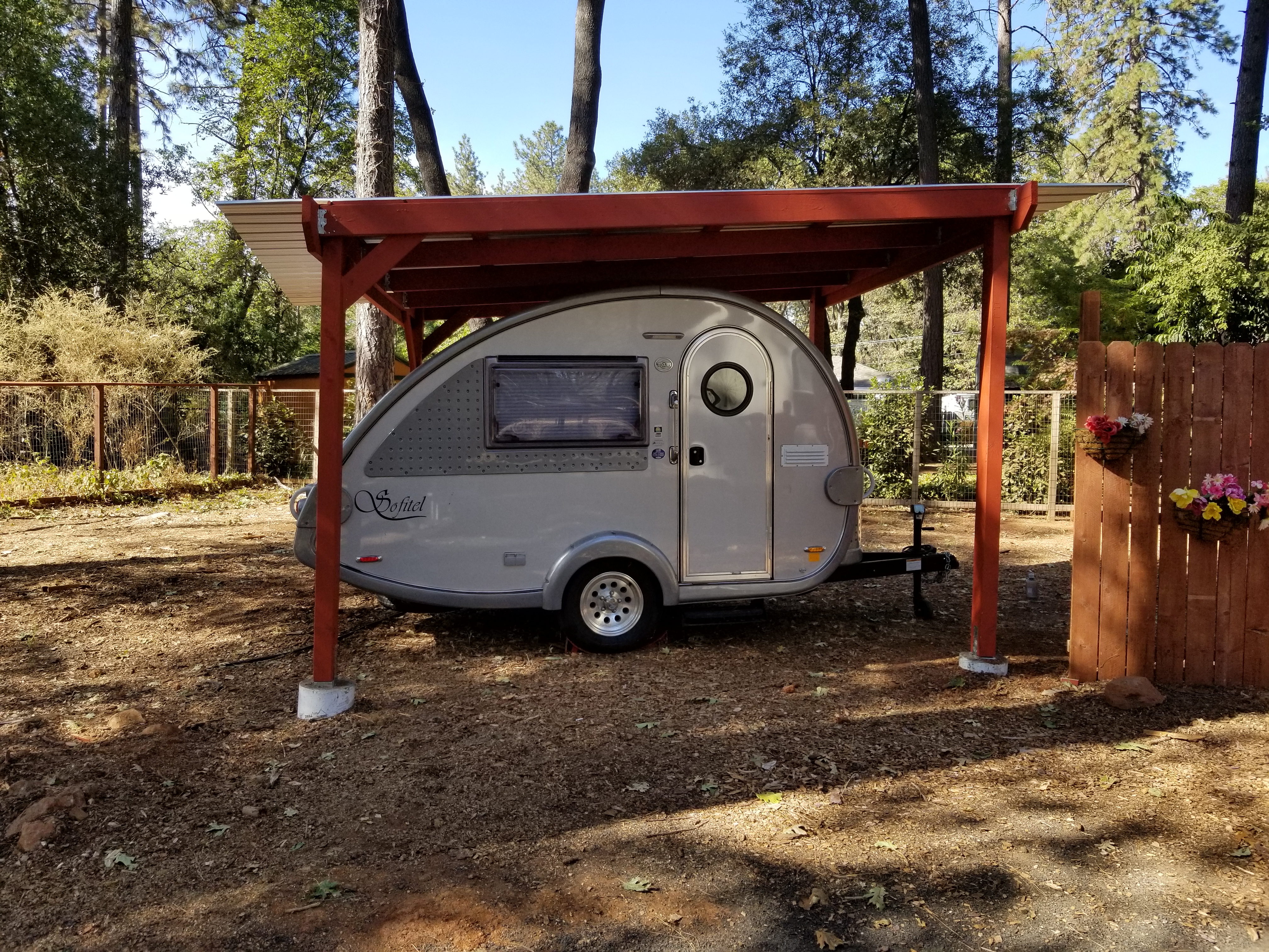 Small tear drop travel trailer before the Camp Fire